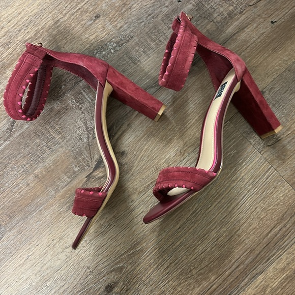 WHBM block heels - Picture 2 of 9